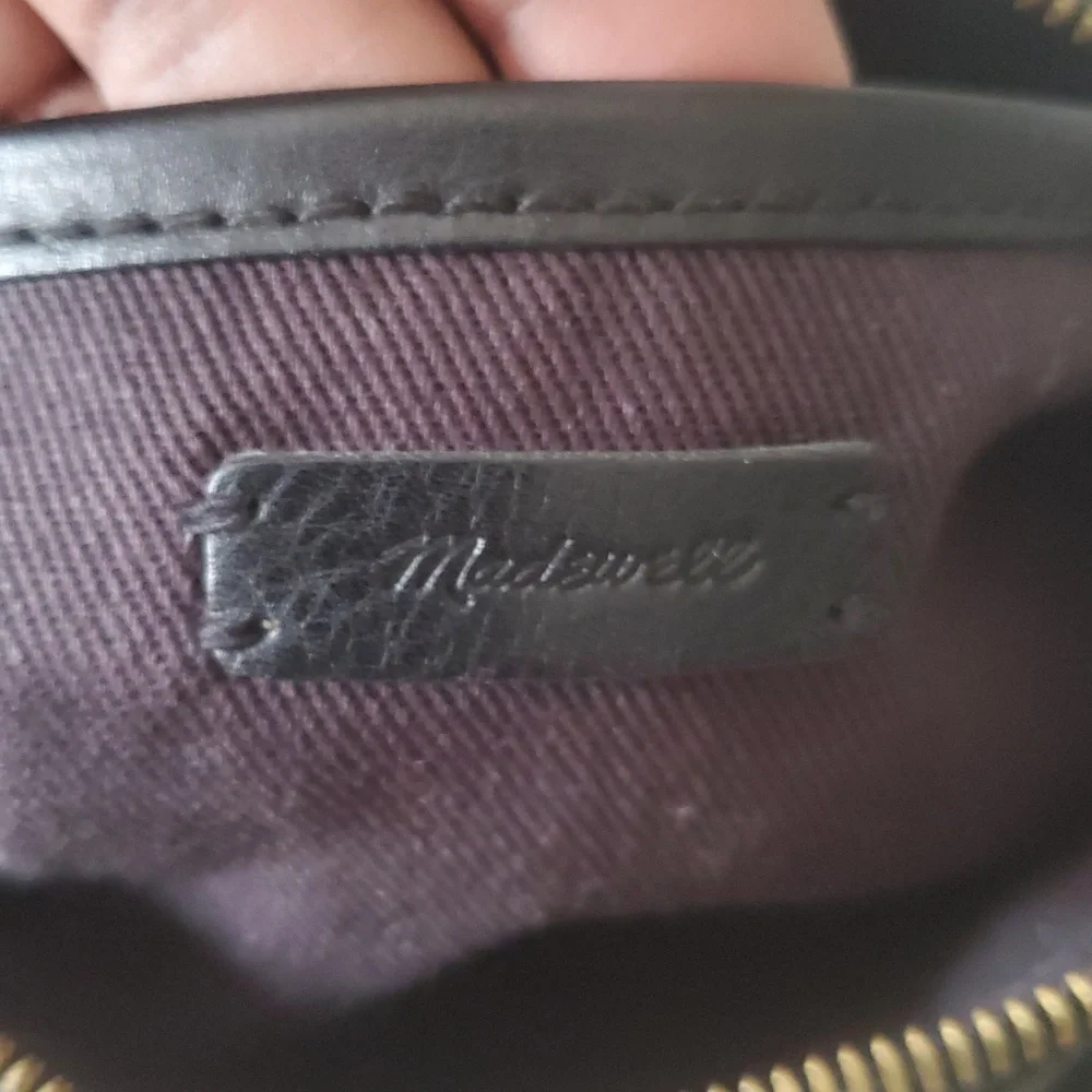 Madewell Black Crossbody Bag with Textured Leather and Detachable Rainbow Strap - Picture 12 of 12